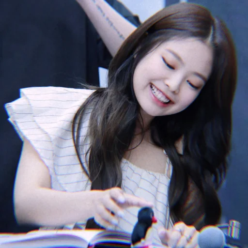 🎠 Стикер «BlackPink Jennie» для Telegram