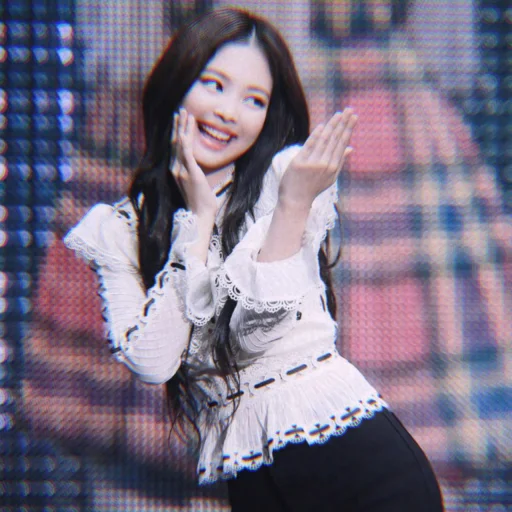 🎠 Стикер «BlackPink Jennie» для Telegram