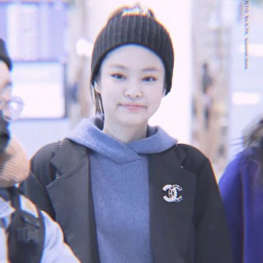 🎠 Стикер «BlackPink Jennie» для Telegram