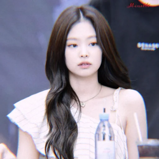 🎠 Стикер «BlackPink Jennie» для Telegram
