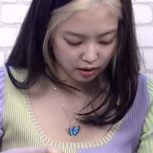 💜 Стикер «Jennie Blackpink» для Telegram