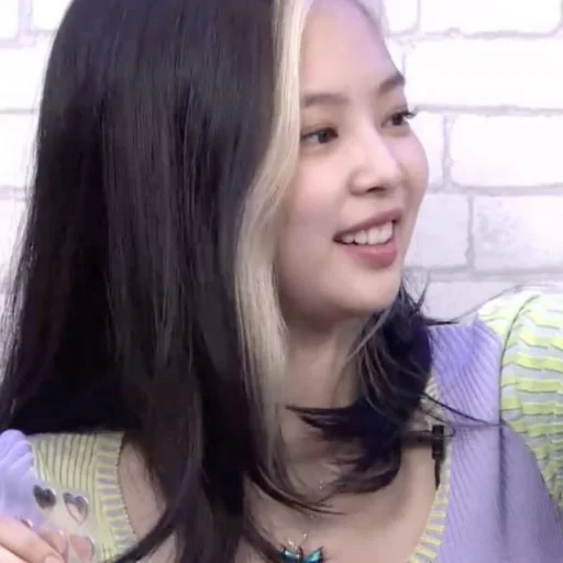 💜 Стикер «Jennie Blackpink» для Telegram