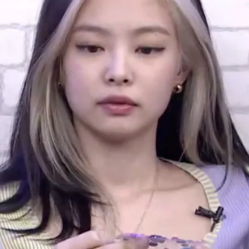 💜 Стикер «Jennie Blackpink» для Telegram