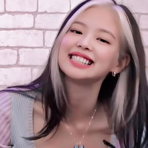 💜 Стикер «Jennie Blackpink» для Telegram
