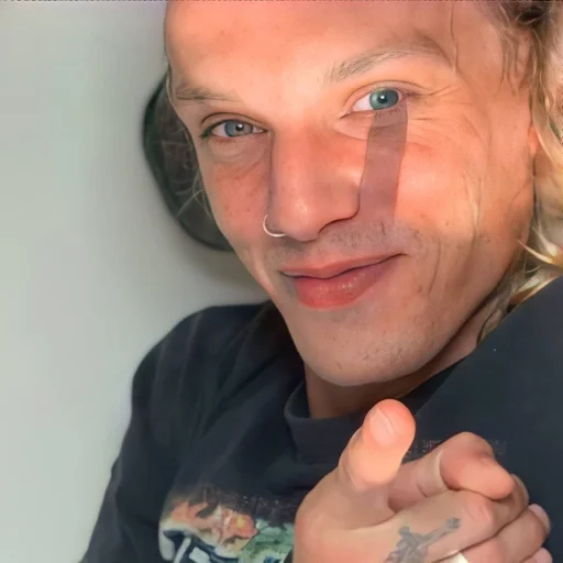 🥥 Стикер «Джейми» для Telegram