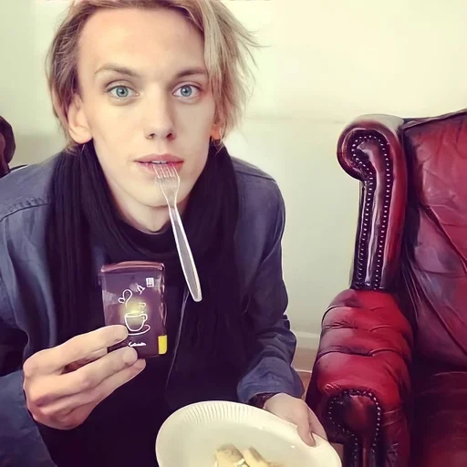 🥥 Стикер «Джейми» для Telegram