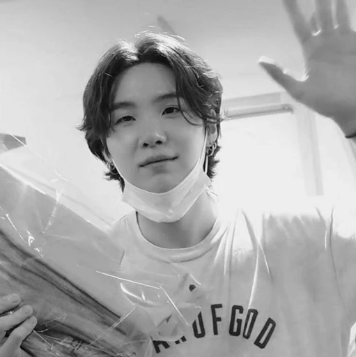 Стикерпак yoongi для Telegram