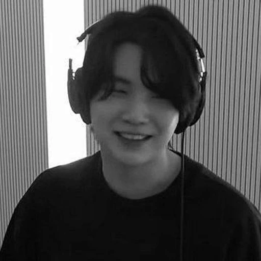🕸 Стикер «yoongi» для Telegram