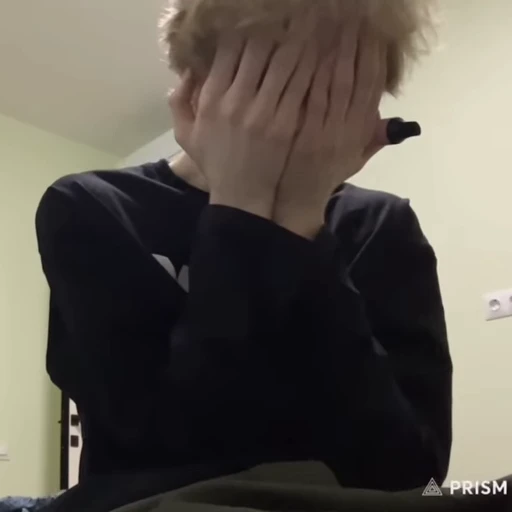 😭 Стикер «dilblin» для Telegram