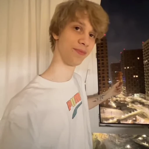 😝 Стикер «dilblin» для Telegram