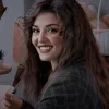 Стикер 36 Эрчел из сериала Постучись в мою дверь