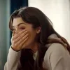 Стикер 45 Эрчел из сериала Постучись в мою дверь