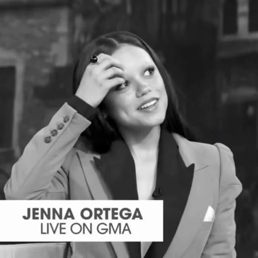 🌟 Стикер «Jenna Ortega» для Telegram