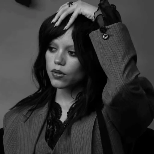 🌟 Стикер «Jenna Ortega» для Telegram