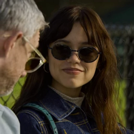 🕸 Стикер «Jenna Ortega Дженна Ортега» для Telegram