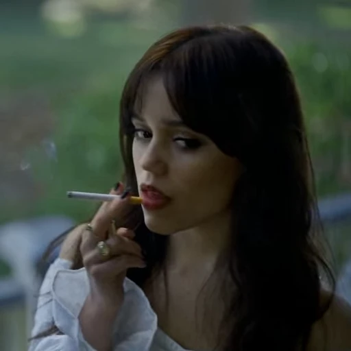 🕸 Стикер «Jenna Ortega Дженна Ортега» для Telegram