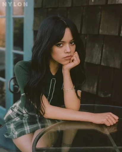 😒 Стикер «Jenna Ortega» для Telegram