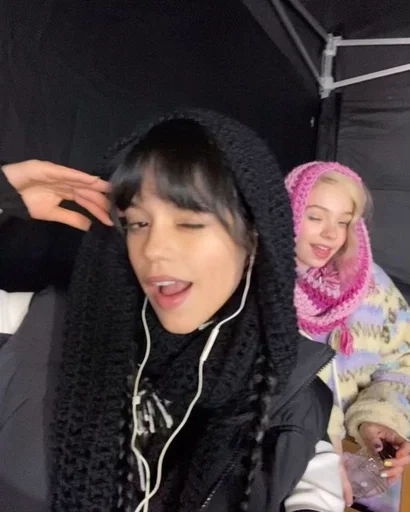 😉 Стикер «Jenna Ortega» для Telegram