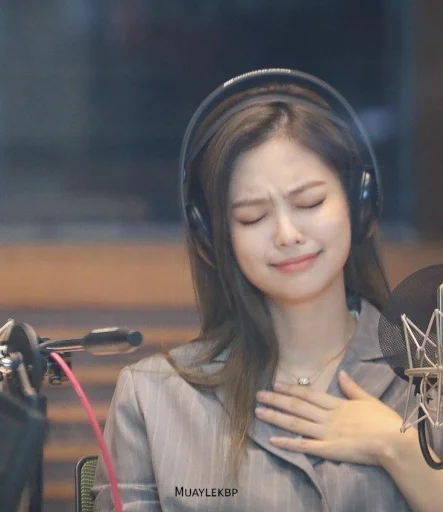 💫 Стикер «jennie meme» для Telegram