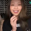 Стикер 4 Jennie