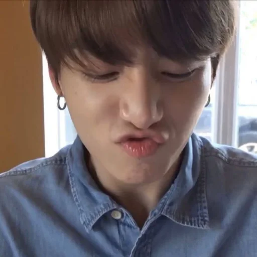 🦦 Стикер «bts jungkook» для Telegram