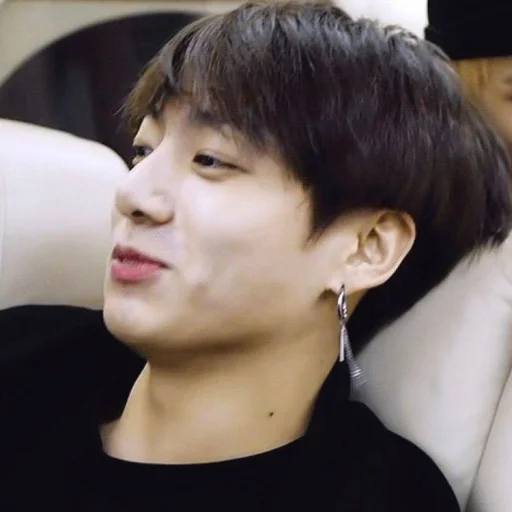 🦦 Стикер «bts jungkook» для Telegram