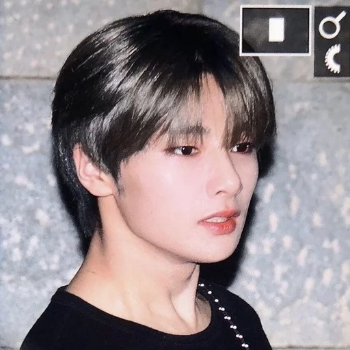 😦 Стикер «jeongin» для Telegram