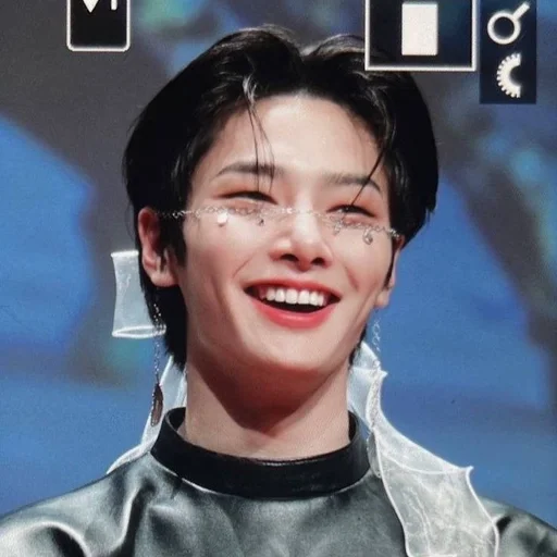 😄 Стикер «jeongin» для Telegram