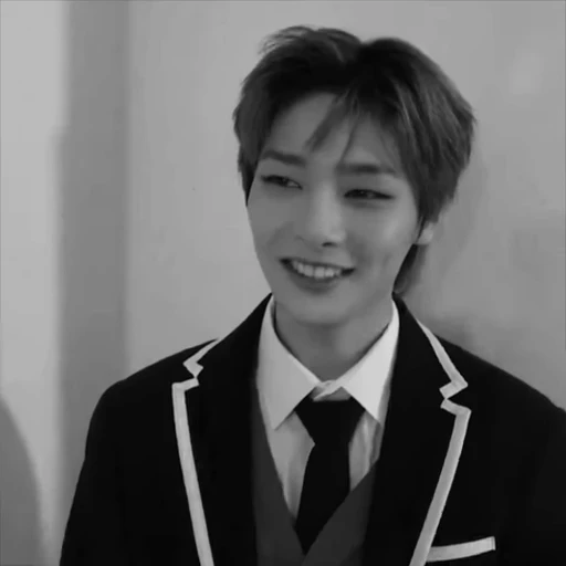🐻‍❄️ Стикер «jeon lss» для Telegram