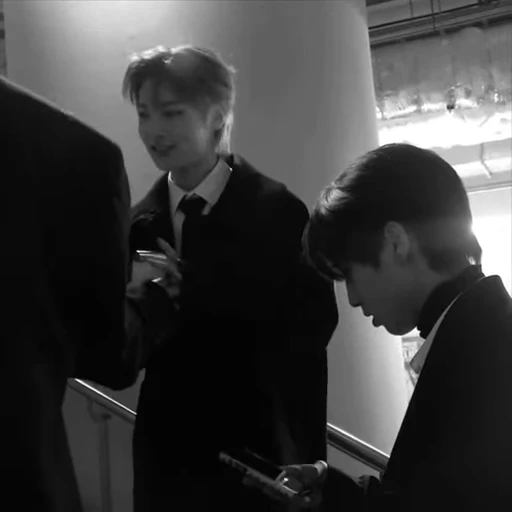 🐻‍❄️ Стикер «jeon lss» для Telegram