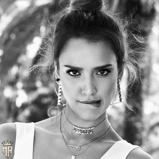 😈 Стикер «Jessica Alba» для Telegram