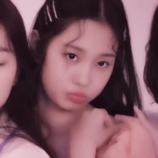 🐣 Стикер «han jihyo» для Telegram