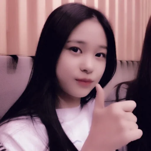 🐣 Стикер «han jihyo» для Telegram