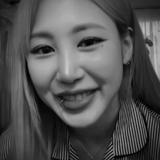 🖤 Стикер «itzy ryujin» для Telegram