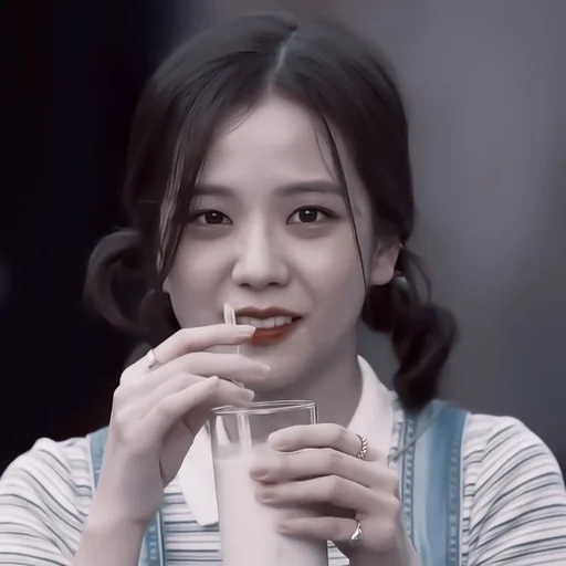 🌟 Стикер «Miss Jisoo» для Telegram