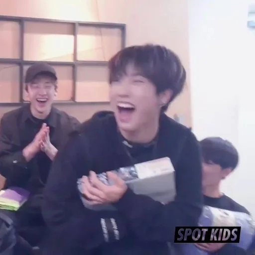 😀 Стикер «jisung// stray kids» для Telegram