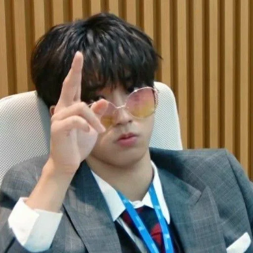 😎 Стикер «jisung// stray kids» для Telegram