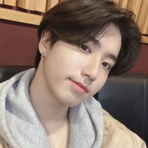 😏 Стикер «jisung// stray kids» для Telegram