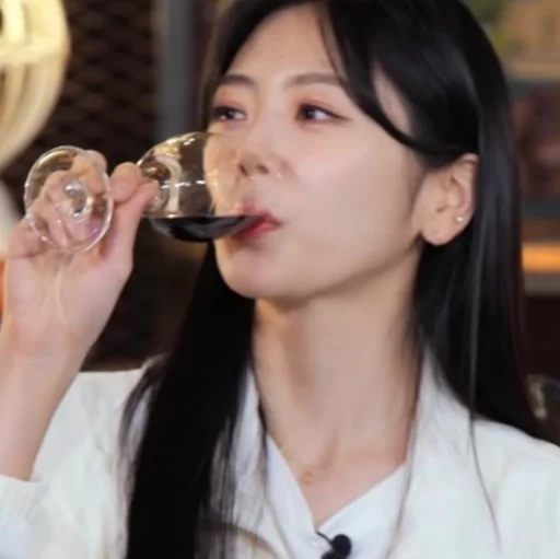 🍷 Стикер «Джію топ!» для Telegram