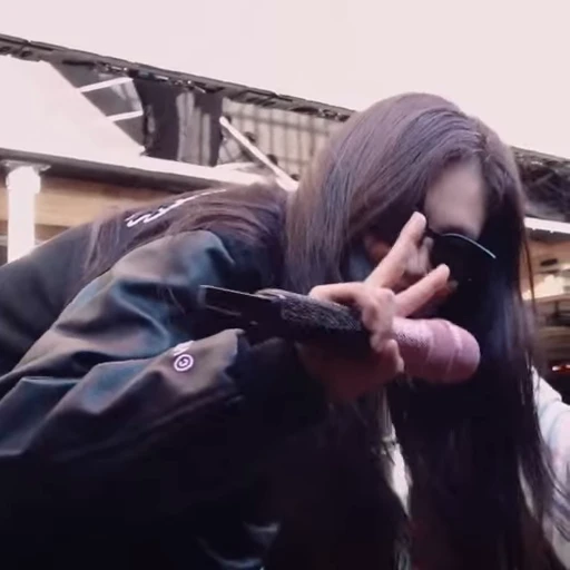 🥰 Стикер «jennie blackpink» для Telegram