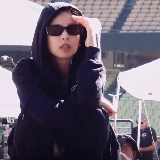 🥰 Стикер «jennie blackpink» для Telegram