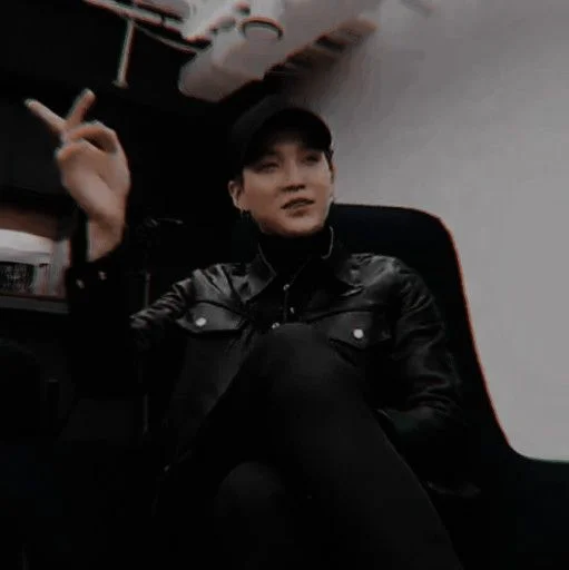 🐵 Стикер «Suga» для Telegram