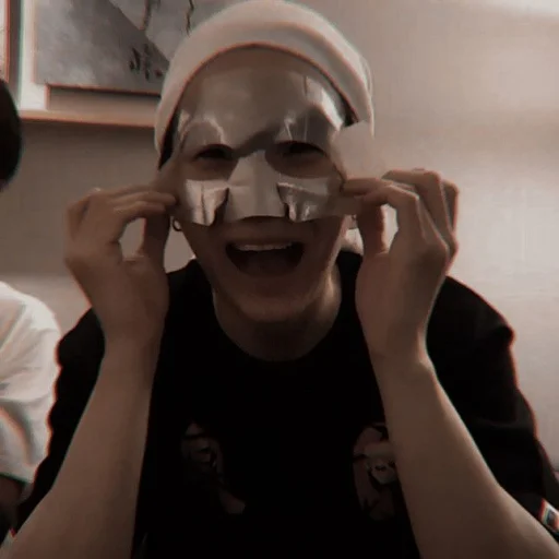 🐵 Стикер «Suga» для Telegram