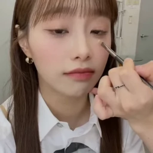 🏳‍🌈 Стикер «loona» для Telegram