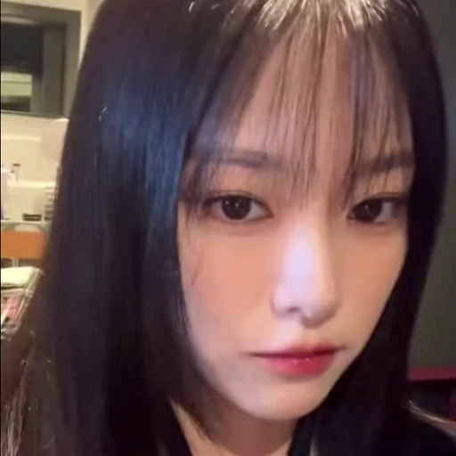 🏳‍🌈 Стикер «loona» для Telegram