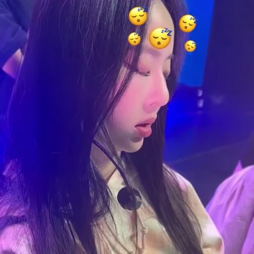 🏳‍🌈 Стикер «loona» для Telegram