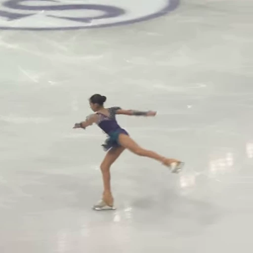 🦋 Стикер «KamilaValievaJumps» для Telegram