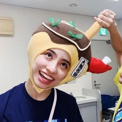 🐪 Стикер «kanon ATARASHII GAKKO» для Telegram