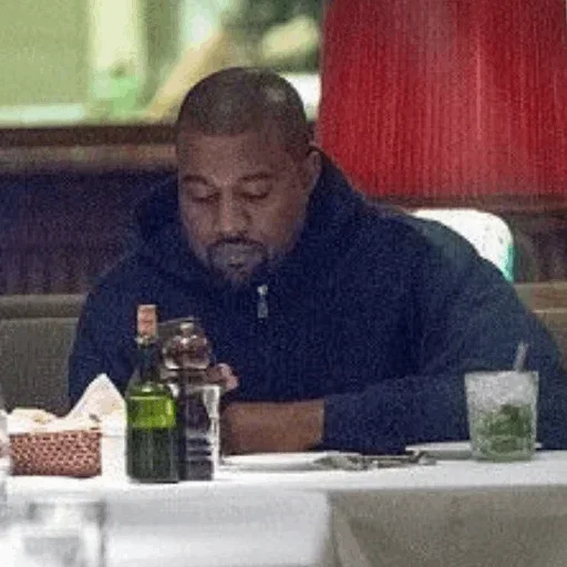 😐 Стикер «Kanye West» для Telegram