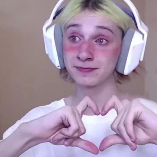 ❤️ Стикер «kareyka» для Telegram